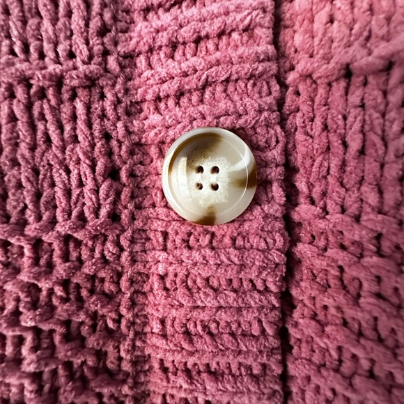 🌸 Hazel Moon Rose Pink Chunky Knit Button Cardigan Sweater Size M NWOT - Picture 3 of 10
